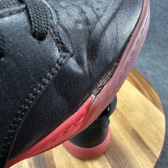 Nike Womens Air Royalty MD VT Ripstop 395775-005 Sneakers Size 7.5 Black Red - Picture 9 of 11